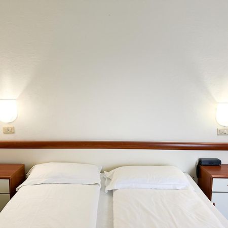 Hotel Bristol Рива-дель-Гарда Екстер'єр фото