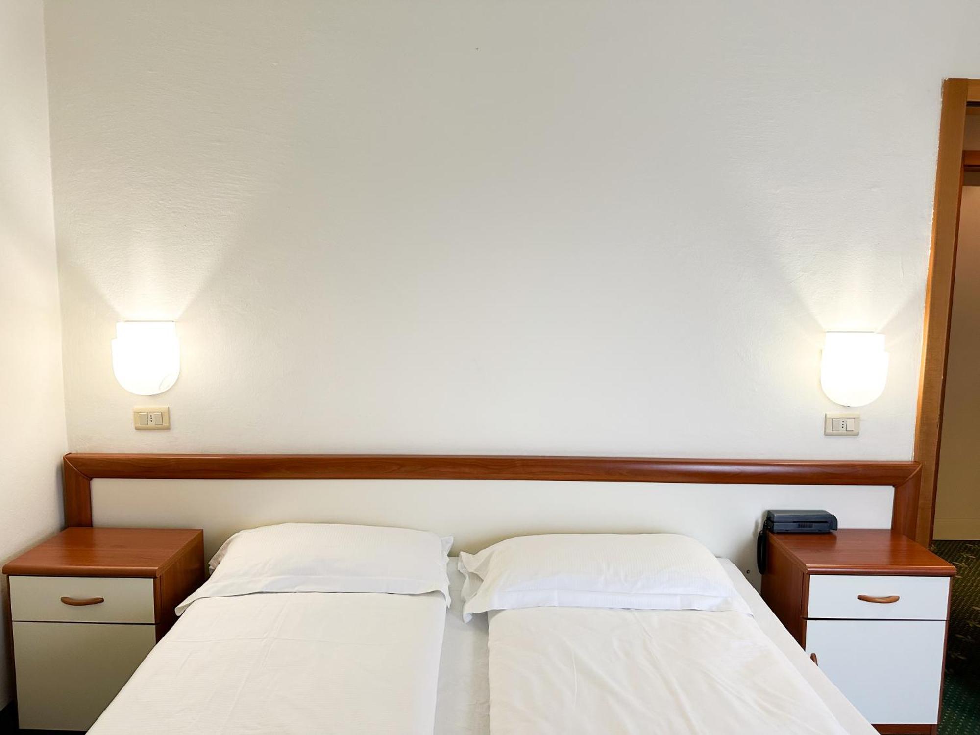 Hotel Bristol Рива-дель-Гарда Екстер'єр фото